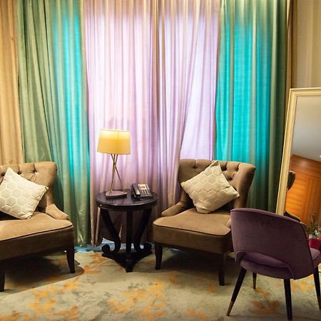 Royal Asnof Hotel Pekanbaru Luaran gambar