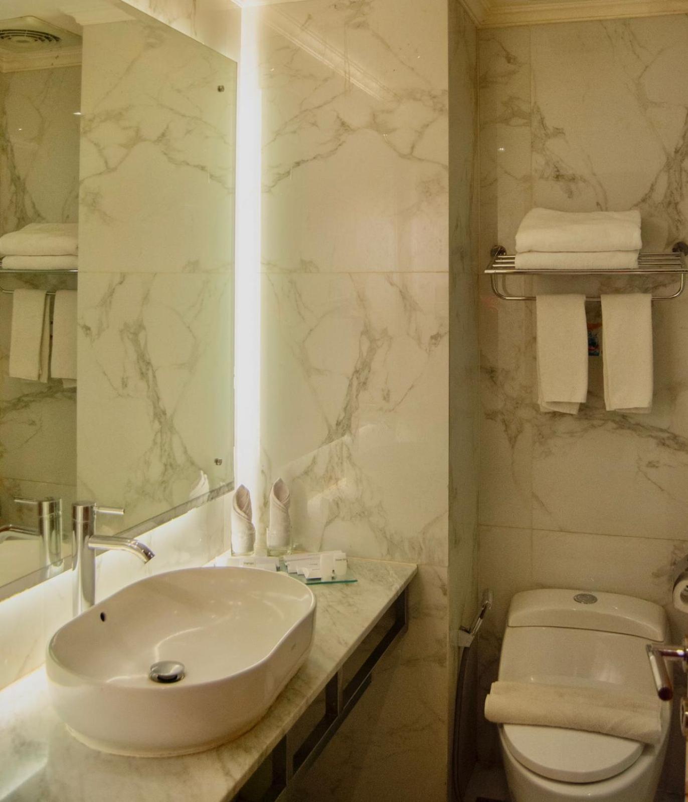 Royal Asnof Hotel Pekanbaru Luaran gambar