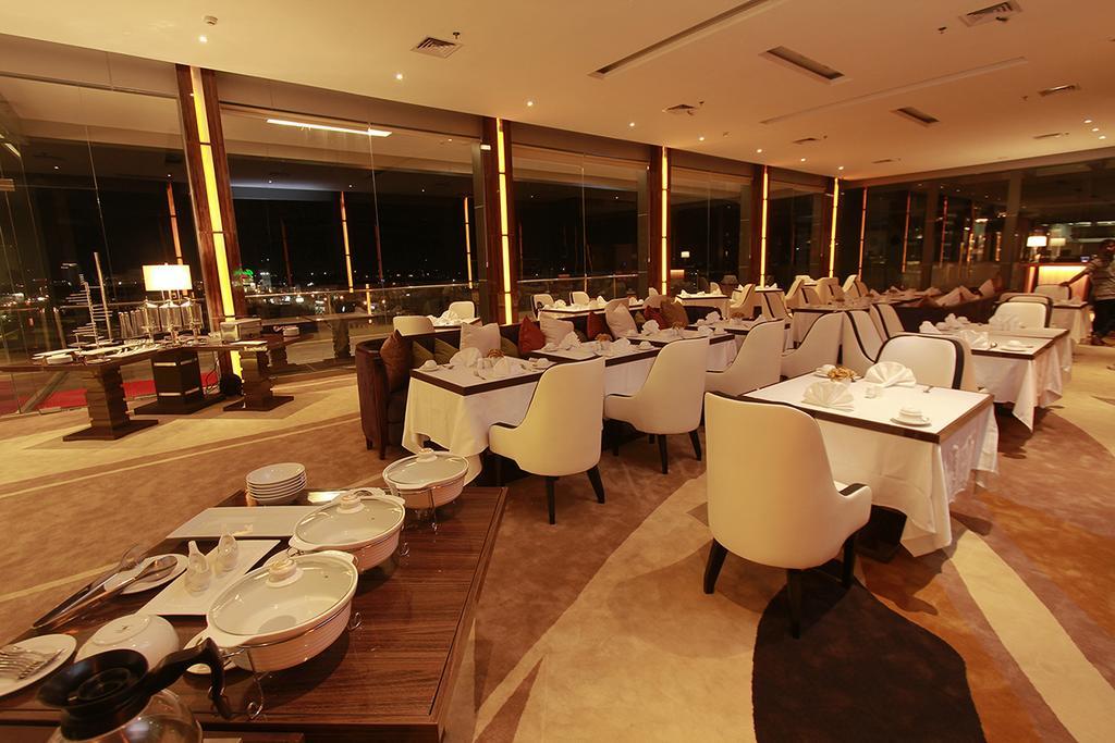 Royal Asnof Hotel Pekanbaru Luaran gambar