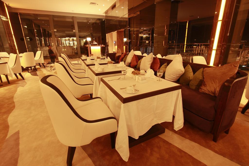 Royal Asnof Hotel Pekanbaru Luaran gambar