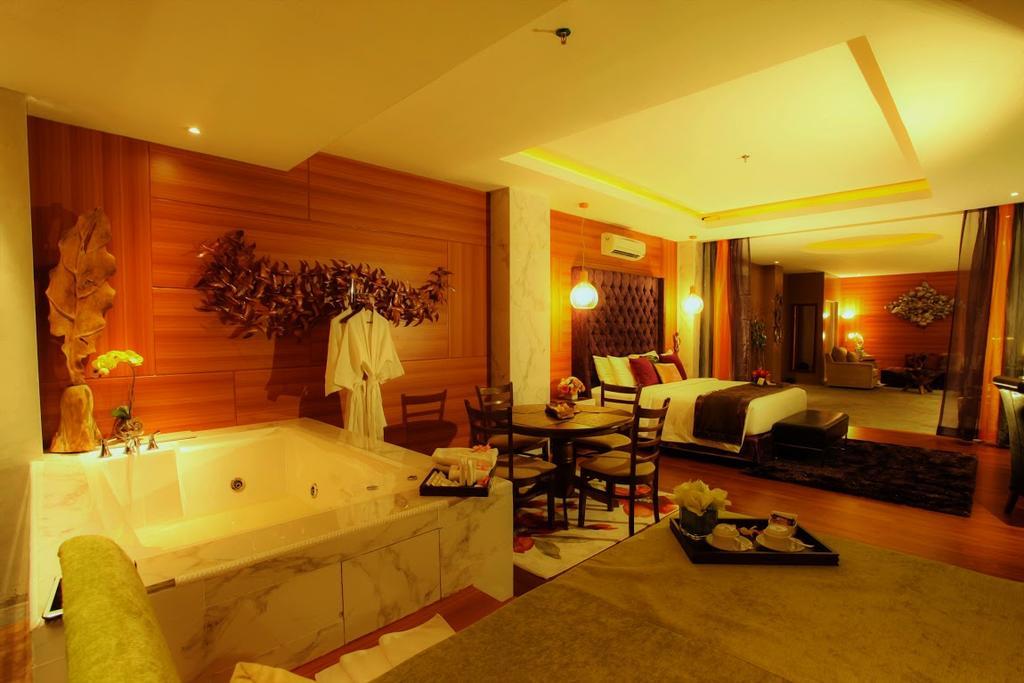Royal Asnof Hotel Pekanbaru Luaran gambar